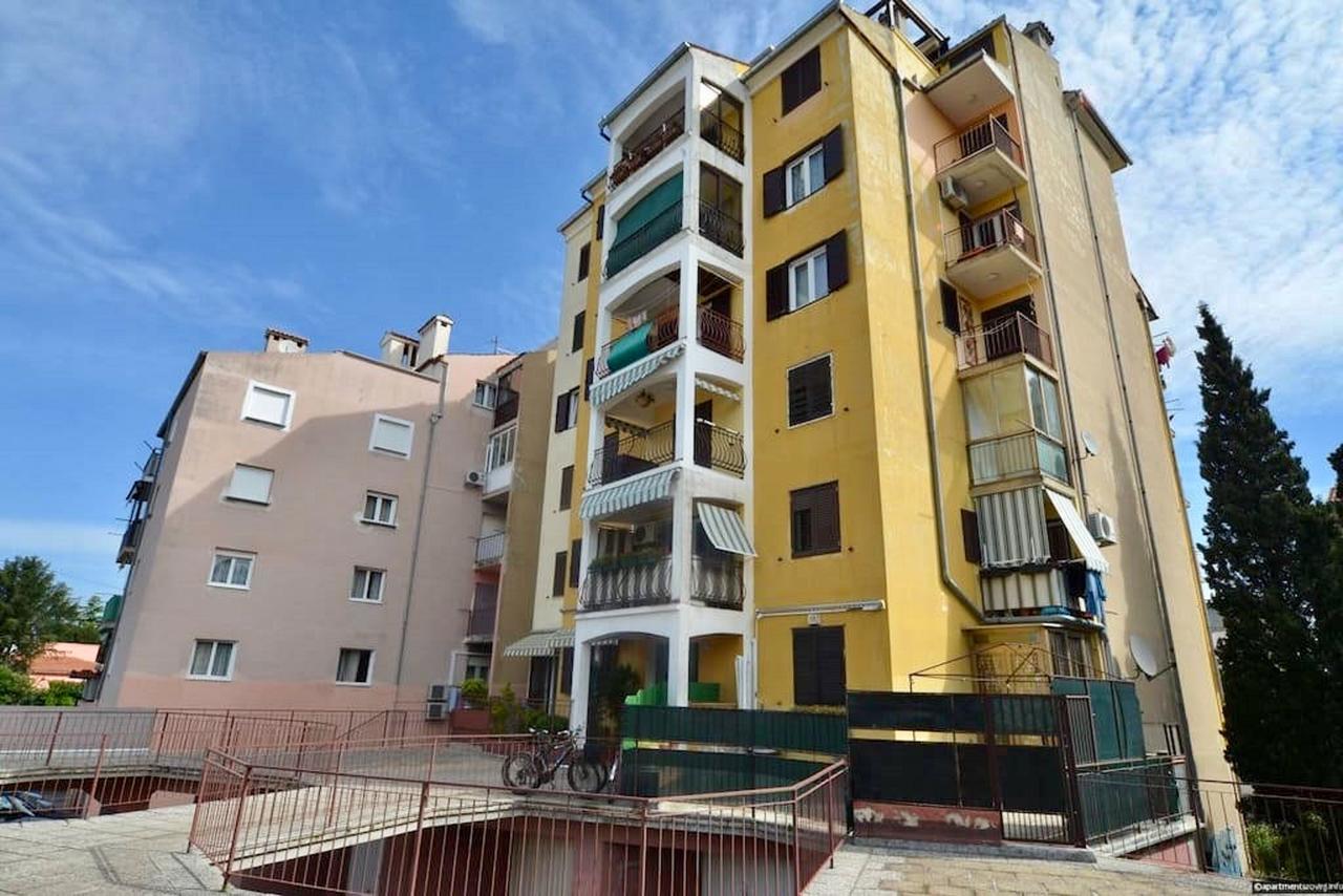 Apartment Dana Rovinj Bagian luar foto